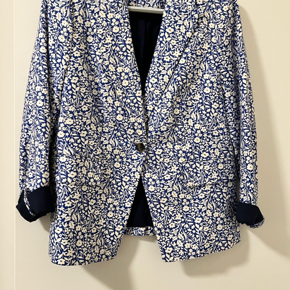 Boden Blue and White Floral Blazer